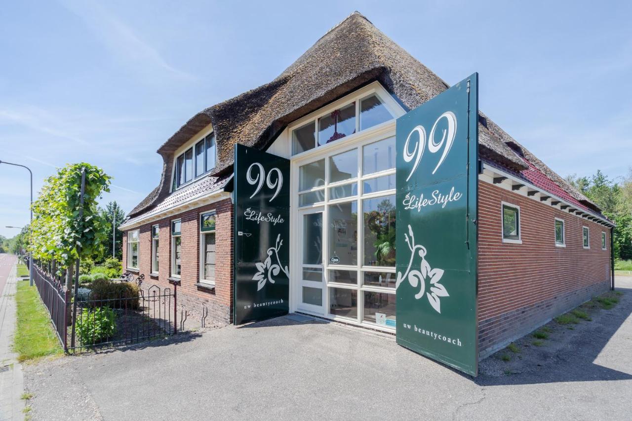 99 Lifestyle Suite Zwaag Exterior foto